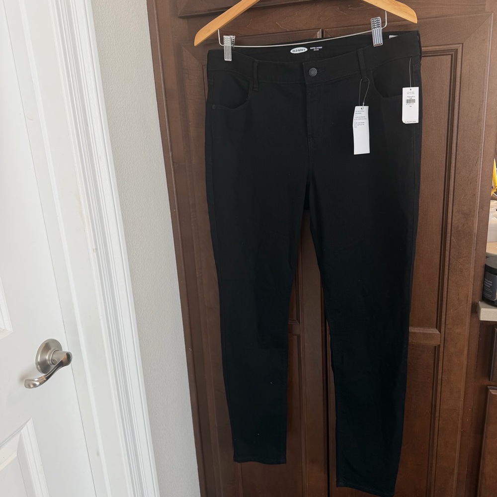 Old Navy Women's Black Skinny Jeans